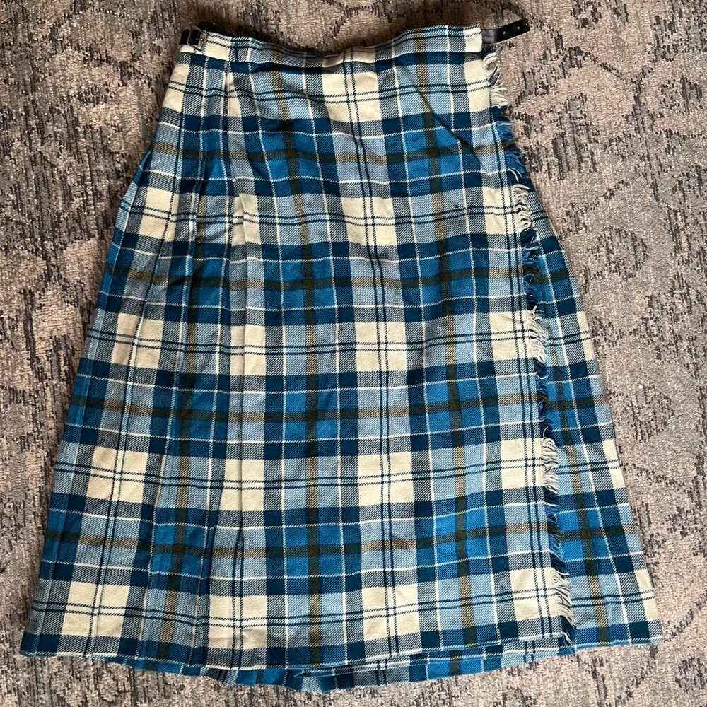 Clan Laird Wool Blue Kilt Skirt - 26-28" Waist
